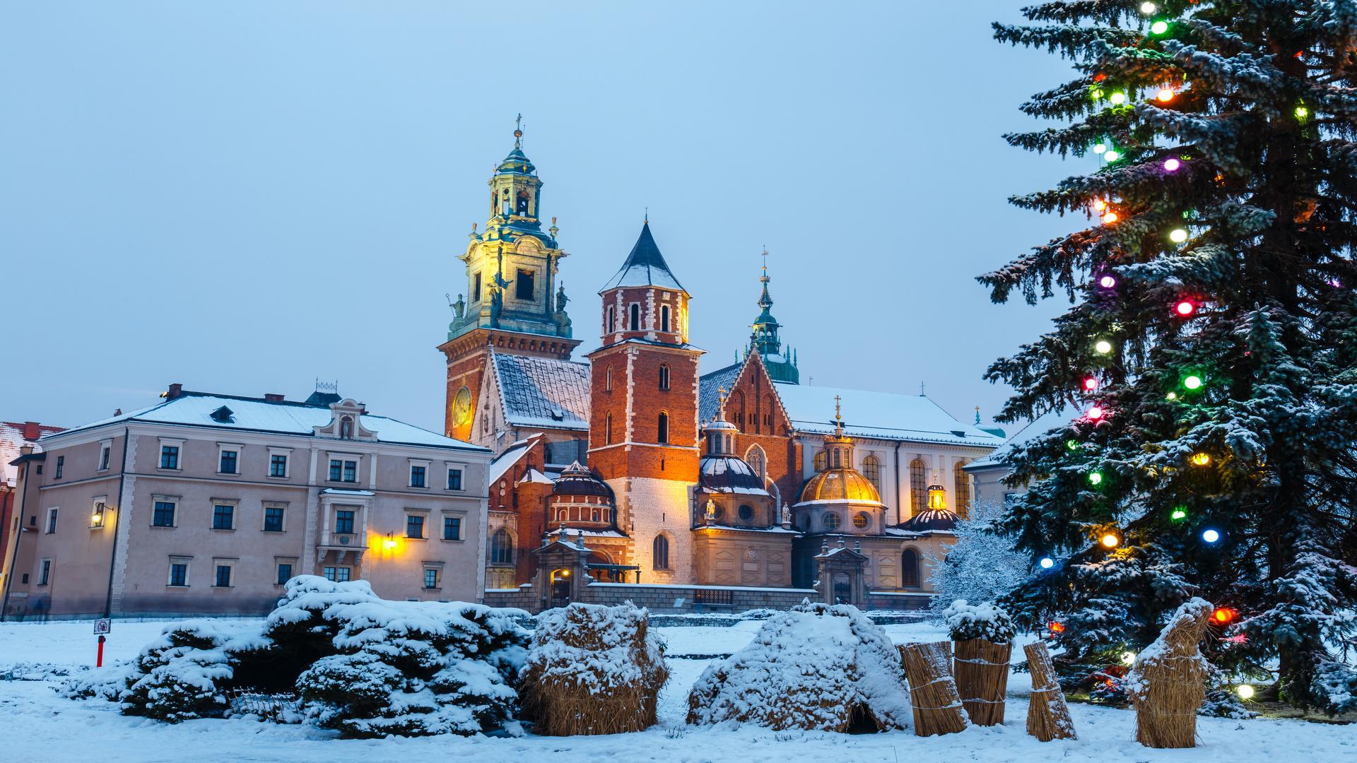wawel castle krakow at winter 